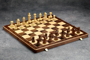 Jeu d'Échecs Classique <br>en Ronce de Noyer