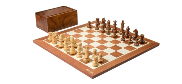 Jeu d'Échecs Clair Ambré en Bois d'Acajou