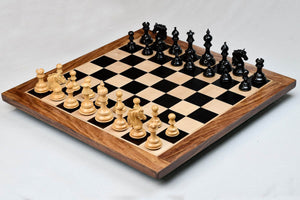 Pièces d'échecs Amiral avec plateau d'échecs