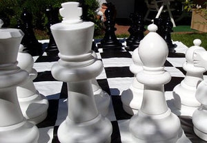 Pièces d'Échecs Géantes <br>Fabriquées en Europe
