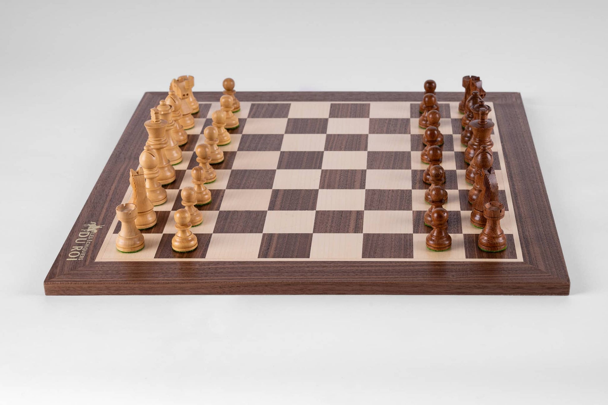 Jeu d'Échecs Éminence <br>en Bois d'Érable et de Noyer