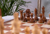 Jeu d'Échecs Ocre <br>en Bois d'Acajou