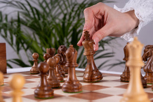 Jeu d'Échecs Régence <br>en Bois d'Acajou