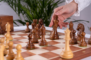 Jeu d'Échecs Régence <br>en Bois d'Acajou