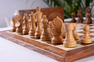 Belle pièces d'échecs blanches