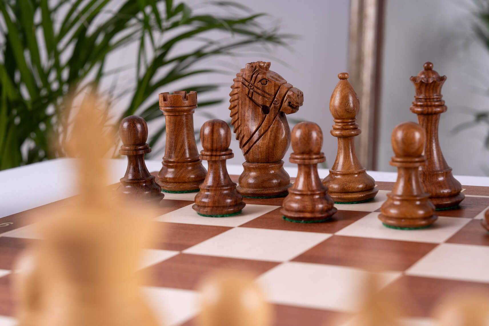 Jeu d'Échecs Prouesse <br>en Bois d'Acajou