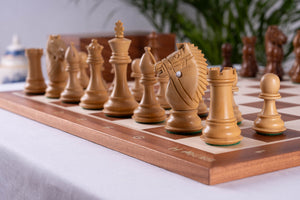 Jeu d'Échecs Prouesse <br>en Bois d'Acajou