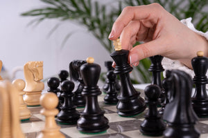 Jeu d'Échecs Splendeur Gris Laqué <br>en Bois de Frêne