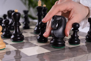 Jeu d'Échecs Splendeur Gris Laqué <br>en Bois de Frêne
