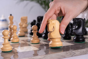 Jeu d'Échecs Splendeur Gris Laqué <br>en Bois de Frêne