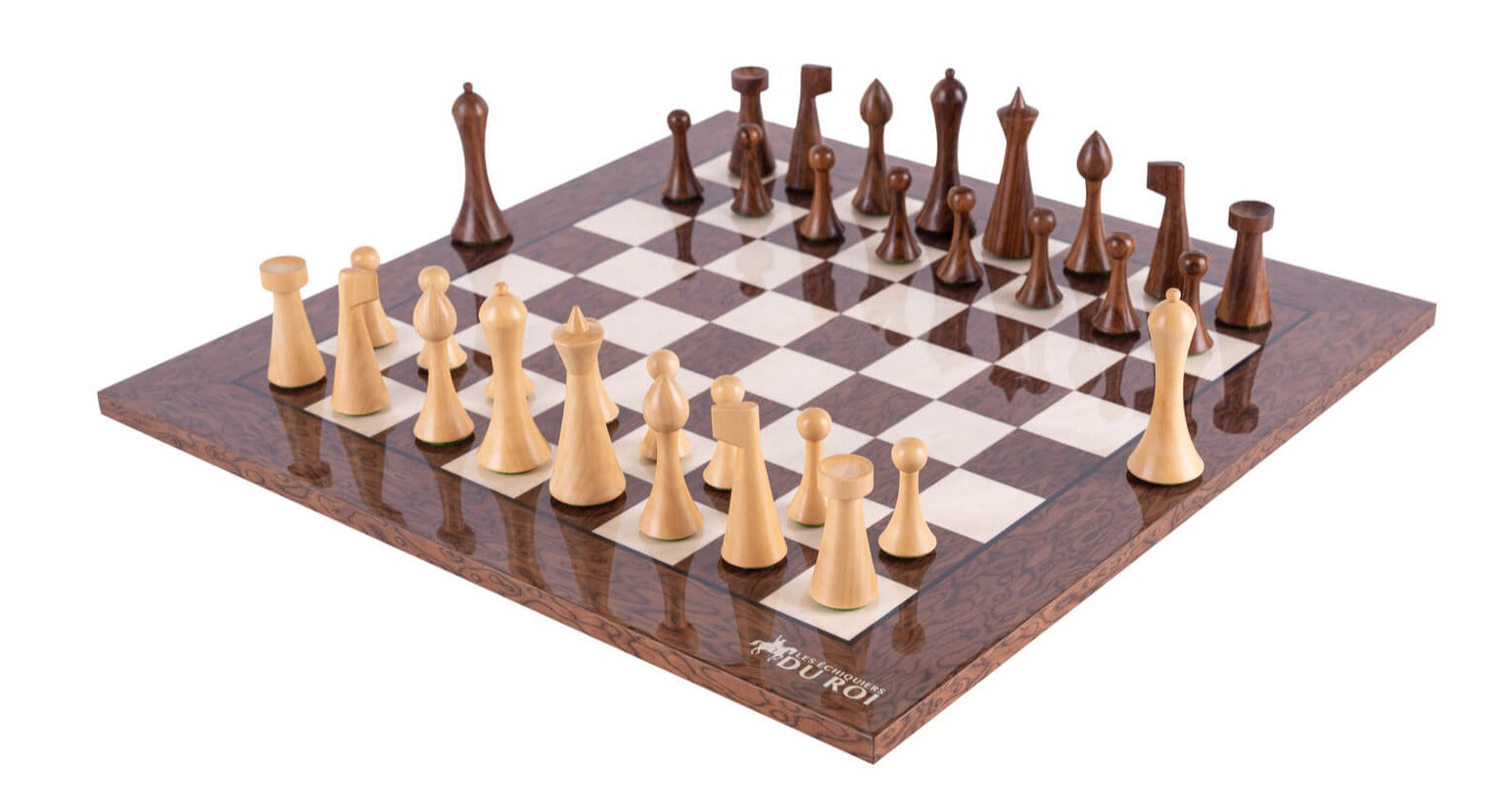 Jeu d'échecs terre de sienne