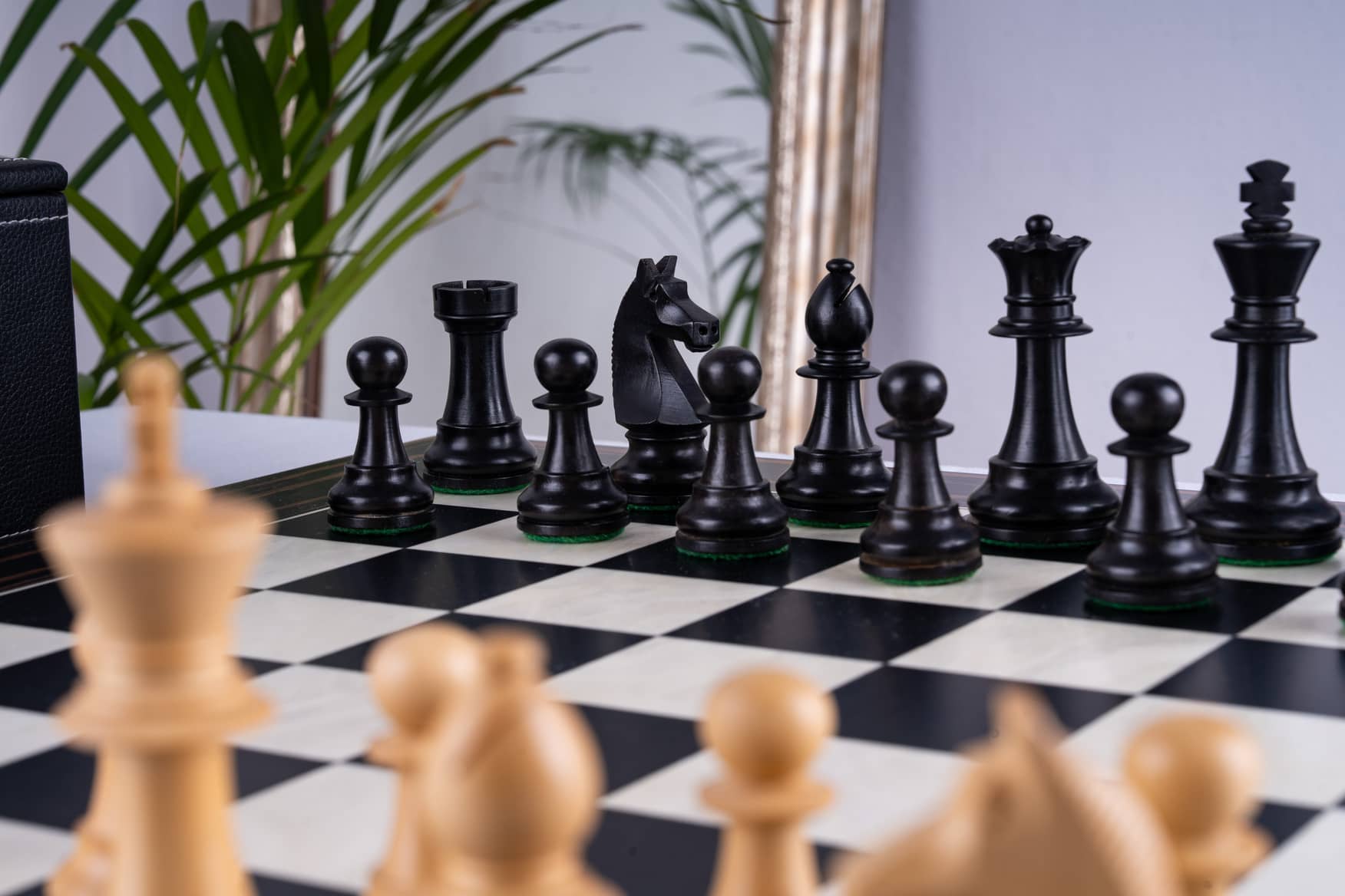 Jeu d'Échecs Galerie <br>en Bois d'Ébène & Buis
