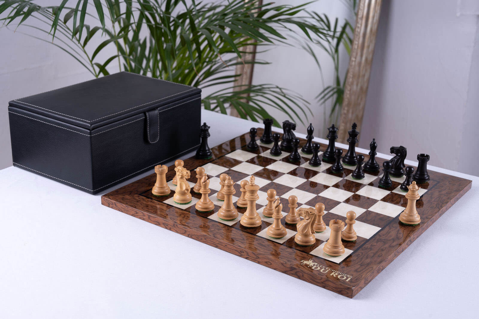 Jeu d'Échecs Guerrier <br>en Bois de Frêne et Buis