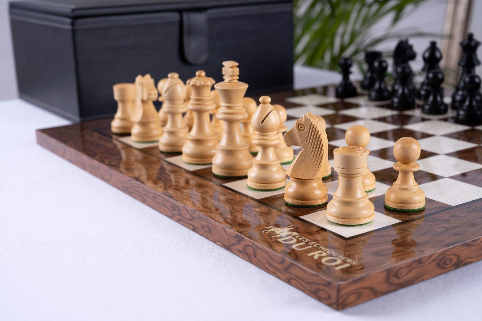 Jeu d'Échecs Reflets <br>en Bois de Frêne et Buis