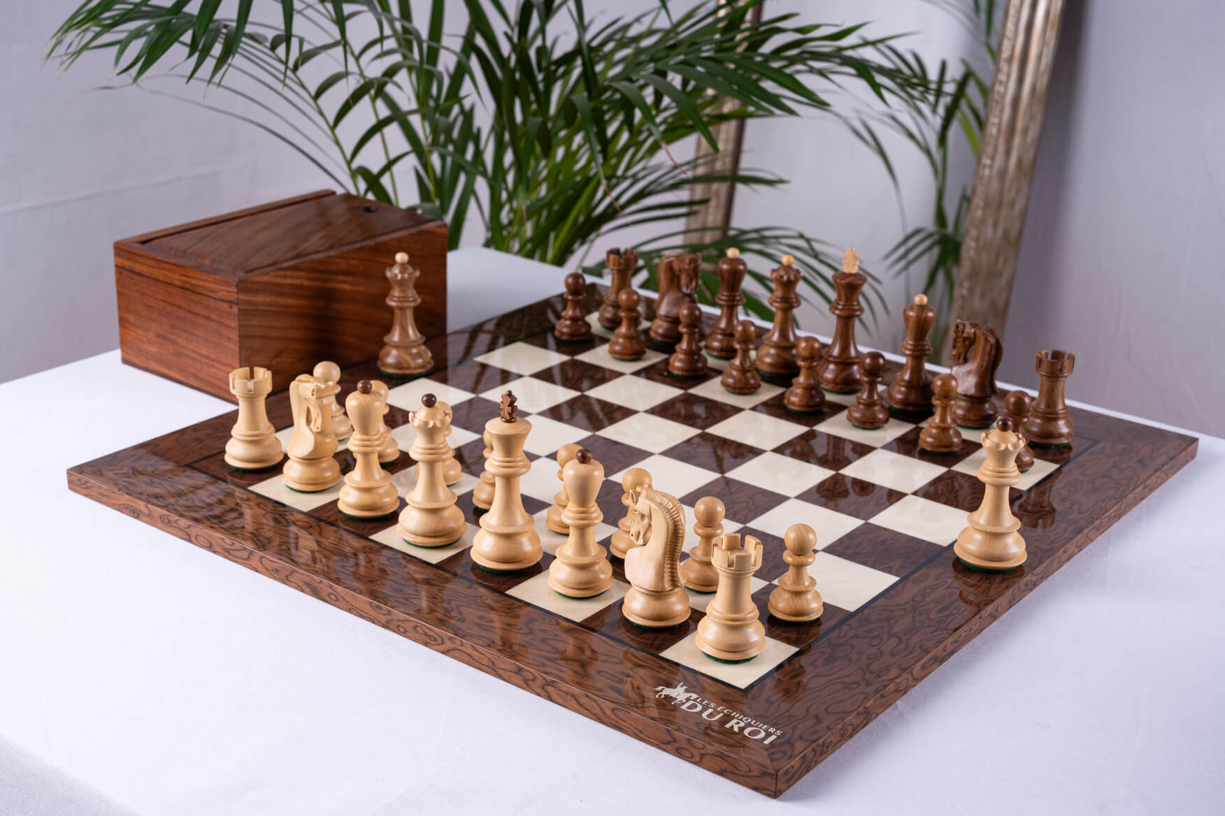 Jeu d'Échecs Suzerain <br>en Bois de Frêne et Buis