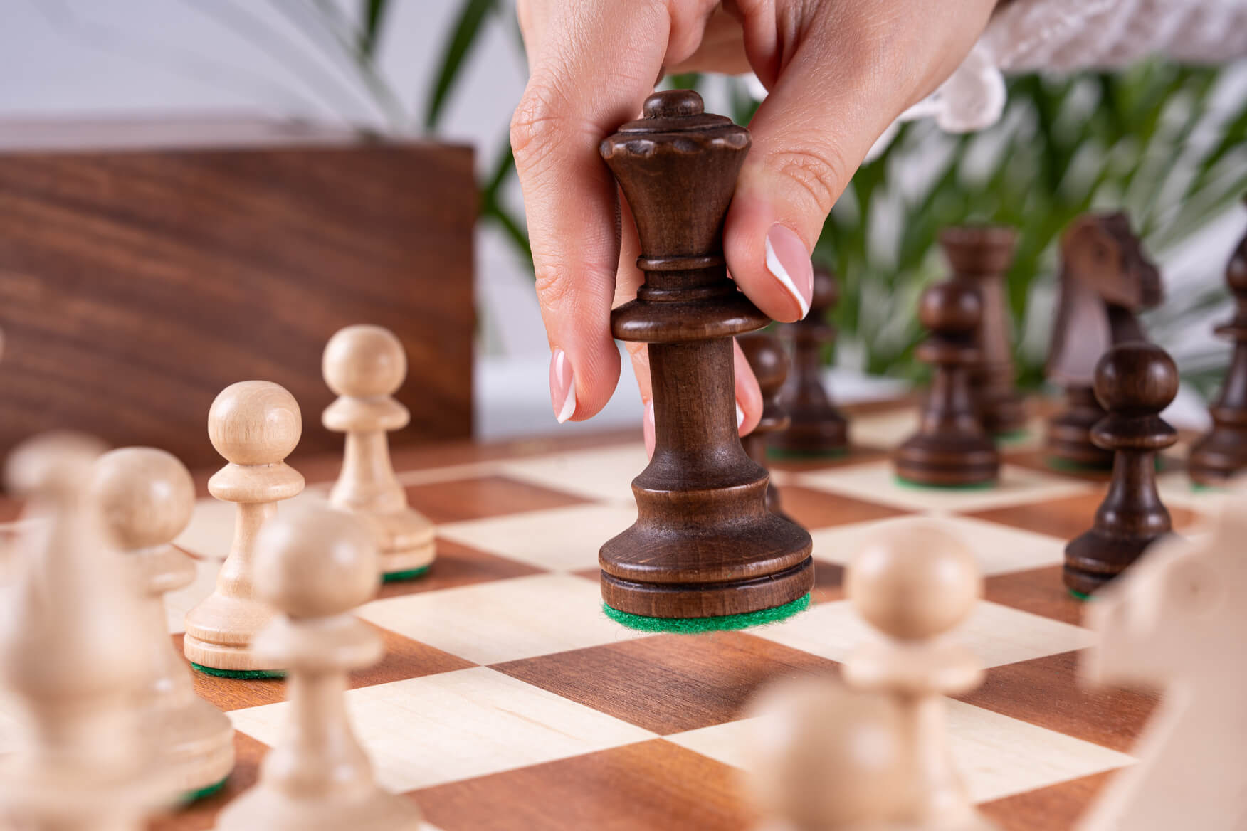 Jeu d'Échecs Victoire <br>en Bois d'Acajou