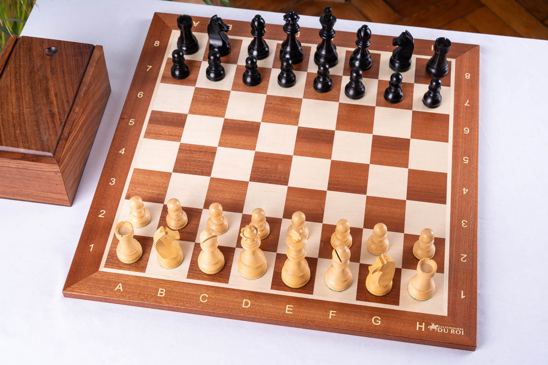 Jeu d'Échecs Persévérance <br>en Bois d'Acajou et Buis