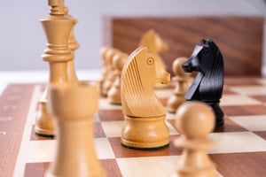 Jeu d'Échecs Persévérance <br>en Bois d'Acajou et Buis