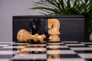Jeu d'Échecs Trésor <br>en Bois d'Ébène et Buis