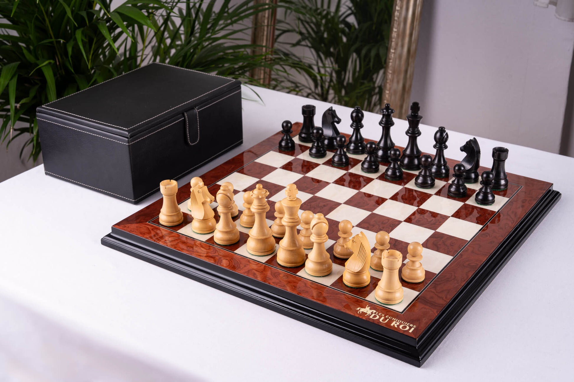 Jeu d'Échecs Vestige <br>en Loupe de Frêne