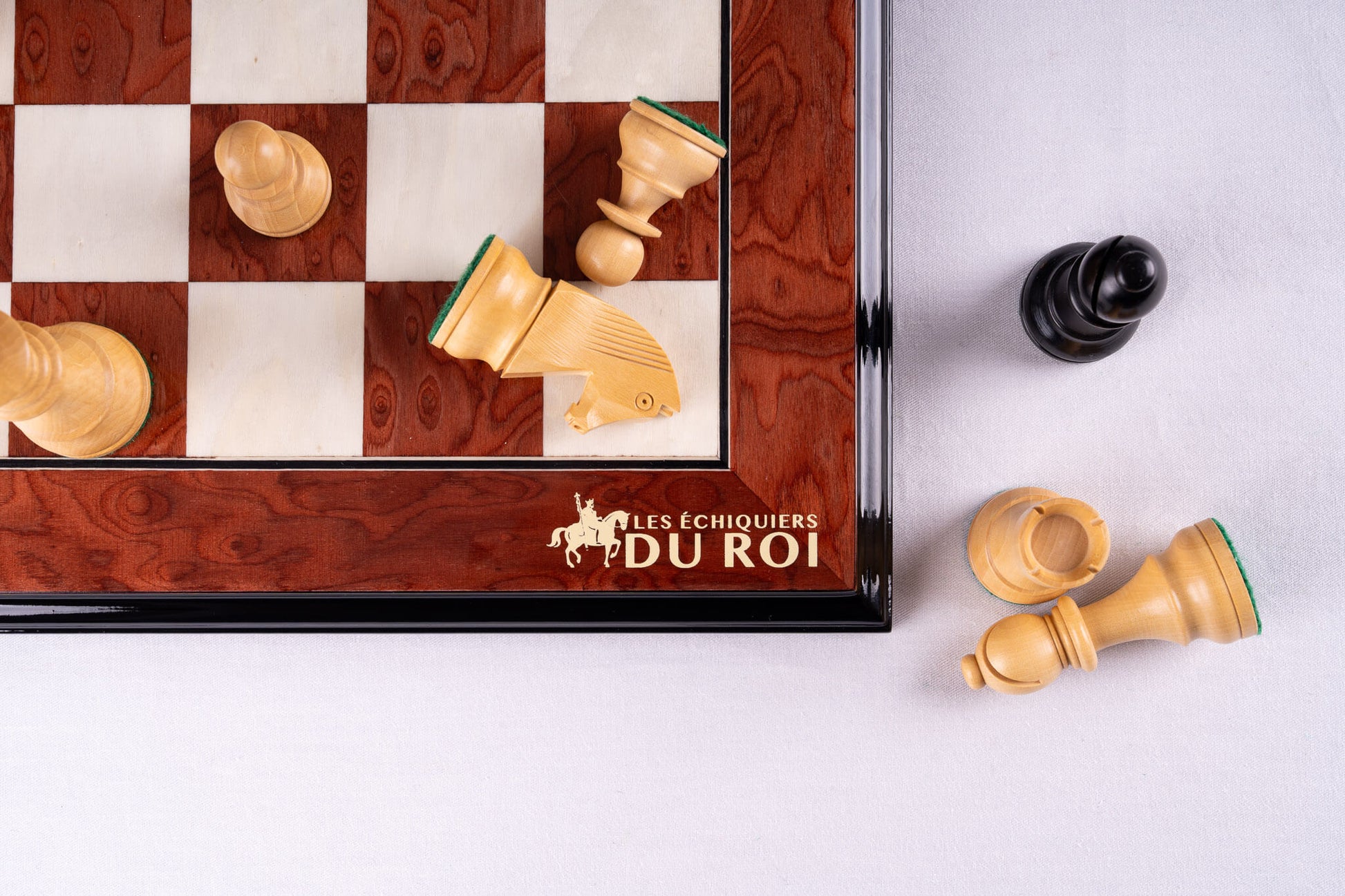 Jeu d'Échecs Vestige <br>en Loupe de Frêne