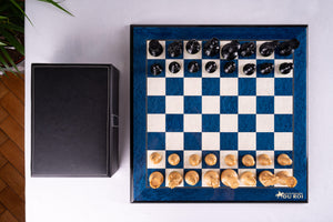 Jeu d'Échecs Bleu Céleste <br>en Loupe de Frêne