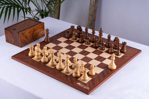 Jeu d'Échecs Patrimoine <br>en Bois d'Acajou