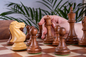 Jeu d’échecs Lauriers <br>en Bois de Buis & Acajou