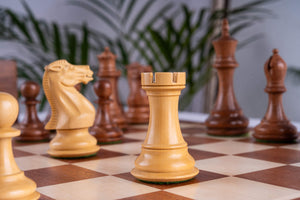 Jeu d’échecs Lauriers <br>en Bois de Buis & Acajou