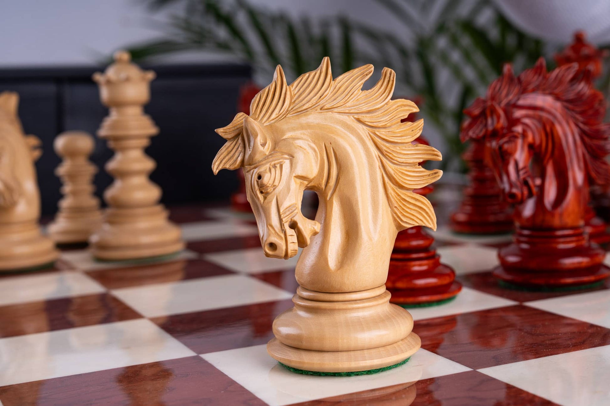 Jeu d’échecs Renaissance <br>en bois rose et frêne (Haute Brillance)