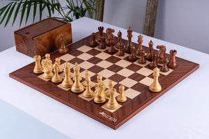 Jeu d'Échecs Lumière <br>en Bois d'Acajou