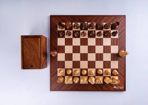 Jeu d'Échecs Lumière <br>en Bois d'Acajou