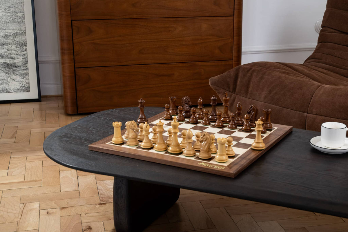 Jeu d'Échecs Dynastie <br>en Bois de Noyer