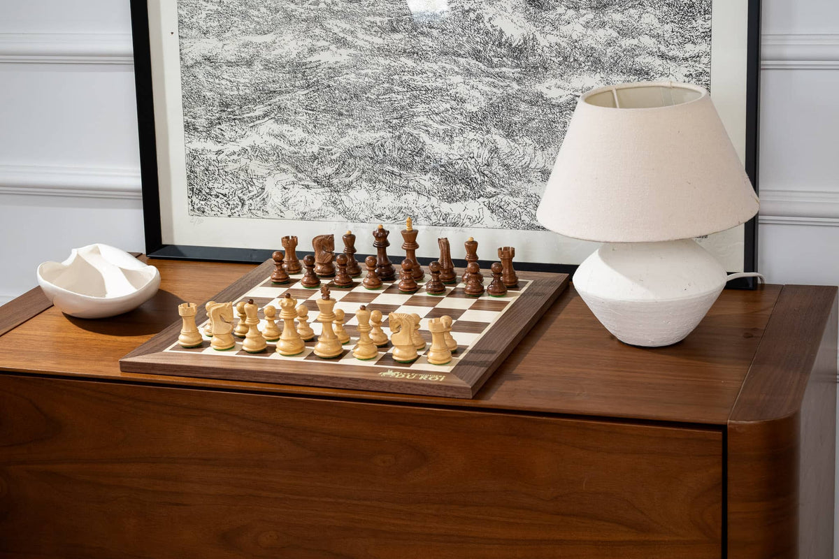 Jeu d'Échecs Distinction <br>en Bois d'Érable et de Noyer