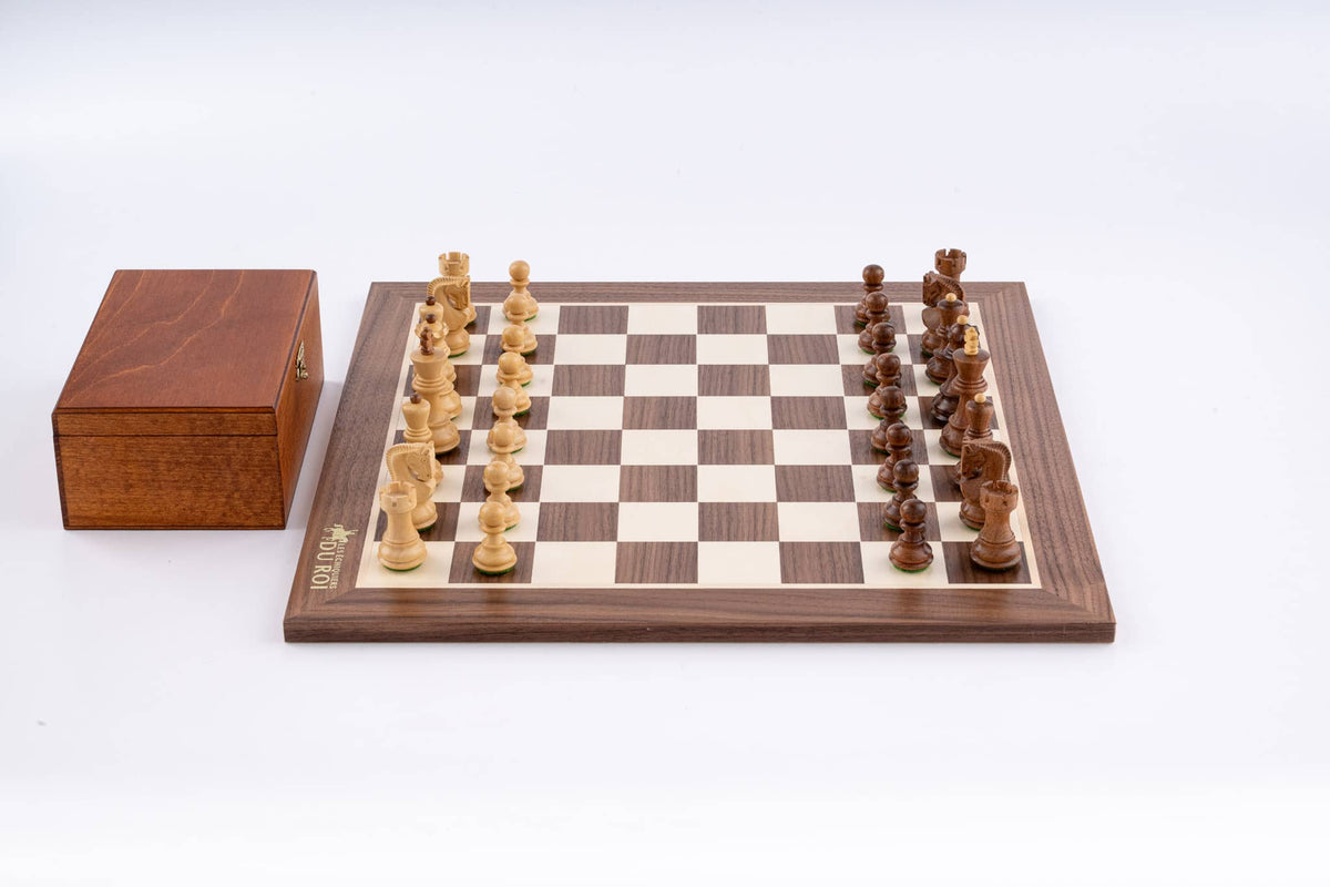 Jeu d'Échecs Distinction <br>en Bois d'Érable et de Noyer