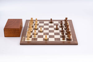 Jeu d'Échecs Distinction <br>en Bois d'Érable et de Noyer