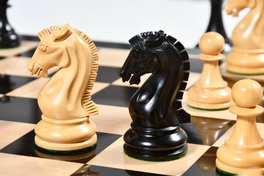 Pièces d'Échecs Dynastie <br>en Bois d'Ébène