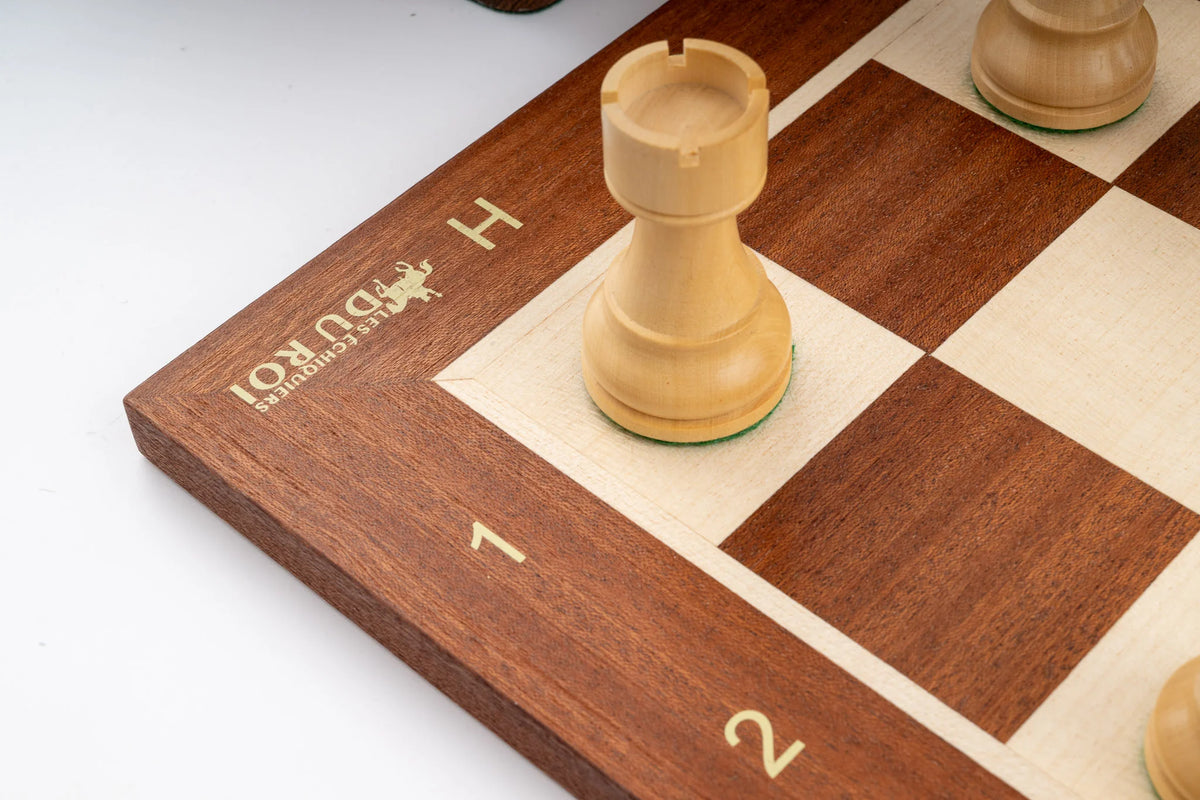 Jeu d'Échecs Délicatesse en Bois d'Acajou — détail 6