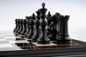 Jeu d'Échecs Éclat en Bois d'Ébène — Détail 5