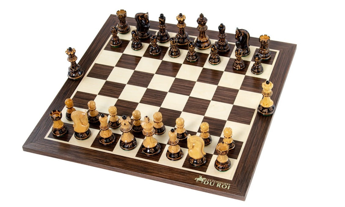 Jeu d'échecs élégant noir et blanc