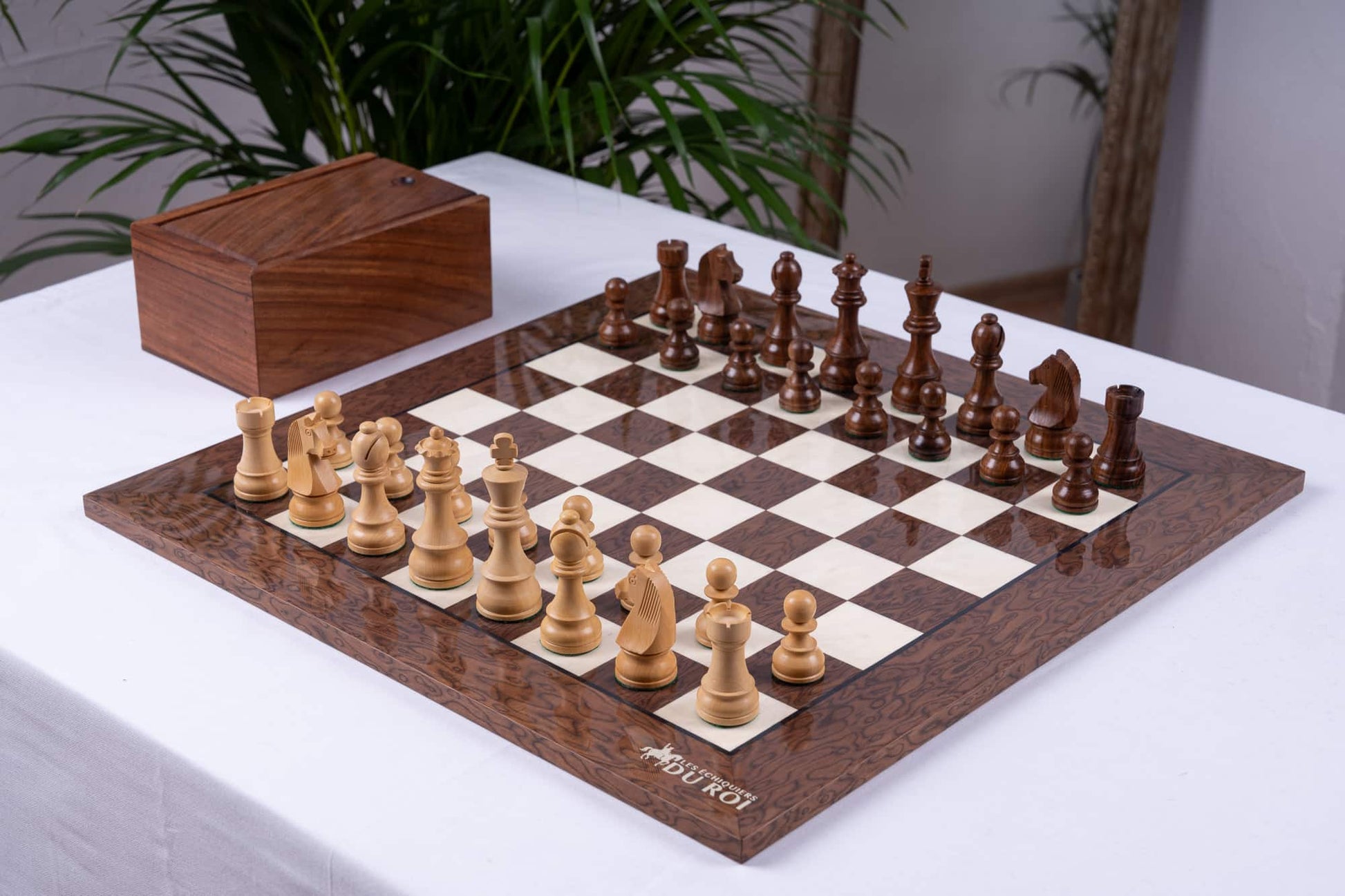 jeu echecs monarchique luxe