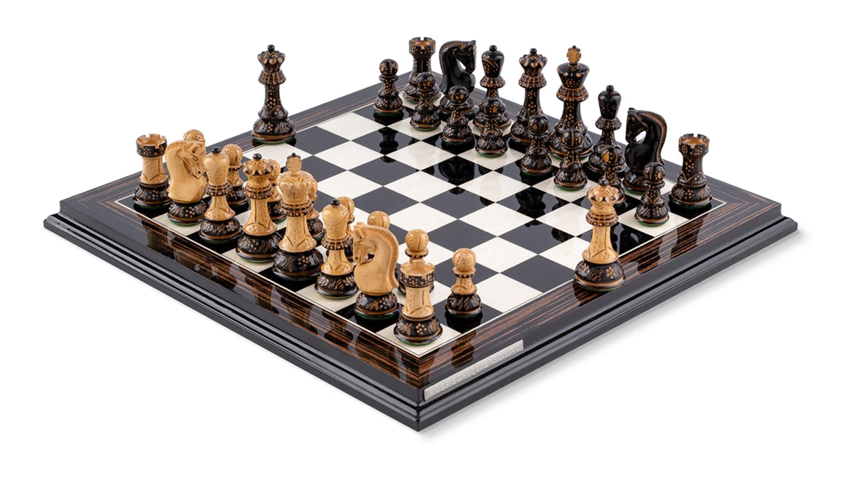 Jeu d'Échecs l'Éternel en Bois d'Ébène — Vue générale