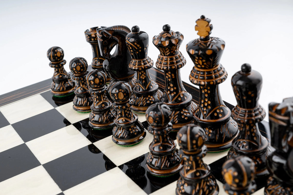 Jeu d'Échecs l'Éternel en Bois d'Ébène — Détail 4