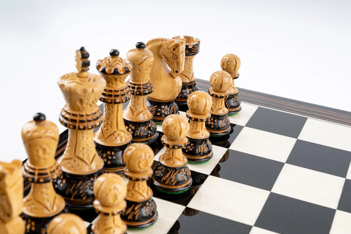 Jeu d'Échecs l'Éternel en Bois d'Ébène — Détail 5