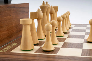 Jeu d'Échecs Odyssée en Bois de Noyer — détail 4