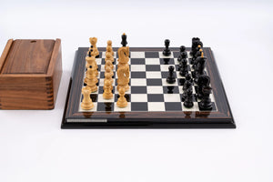 Jeu d'Échecs Trésor en Bois d'Ébène et Buis — Détail 2