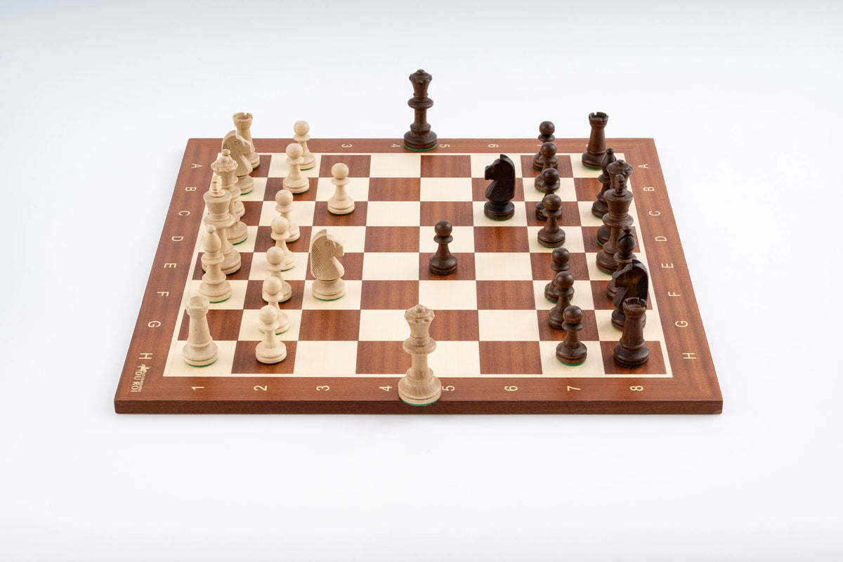 Jeu d'Échecs Victoire en Bois d'Acajou — vue d’ensemble 2