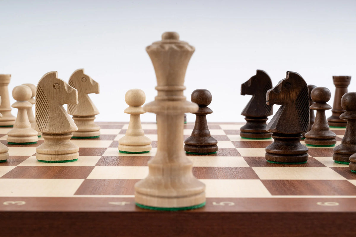 Jeu d'Échecs Victoire en Bois d'Acajou — détail 4