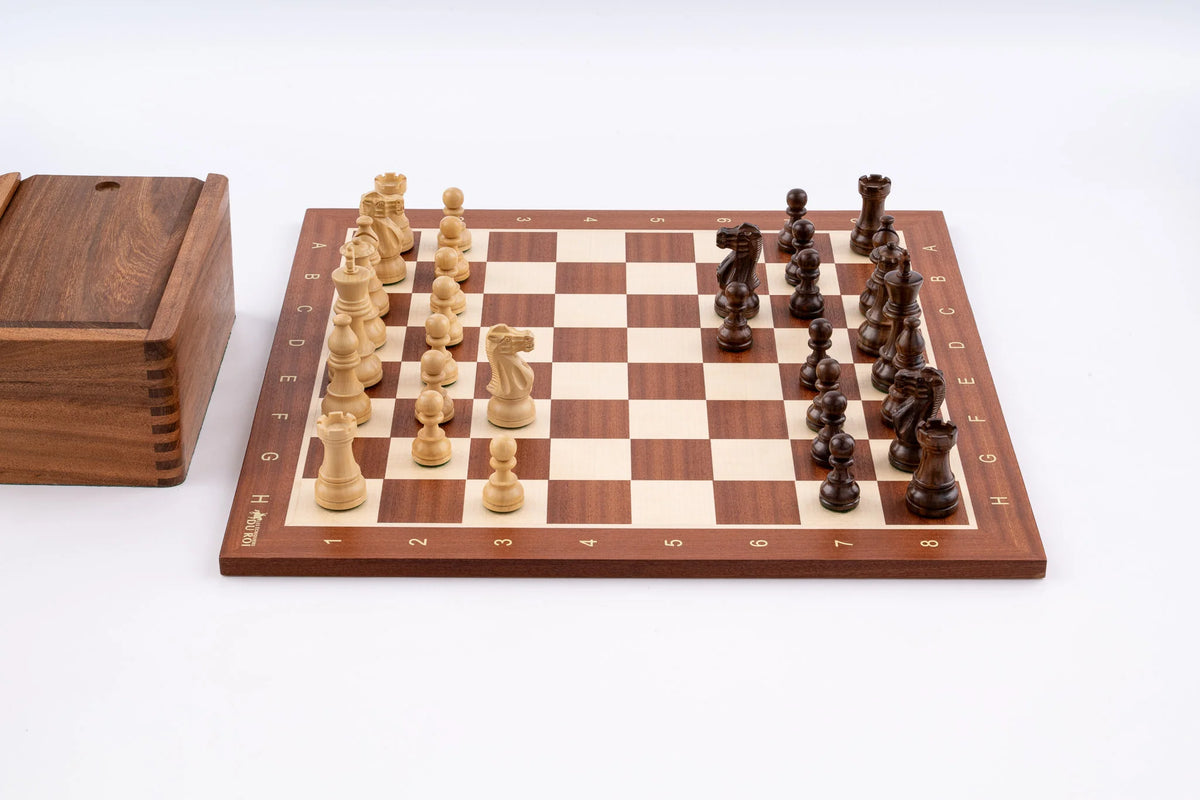 Jeu d'Échecs Viking en Bois d'Acajou — vue d’ensemble 2