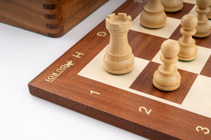 Jeu d'Échecs Viking en Bois d'Acajou — détail 6